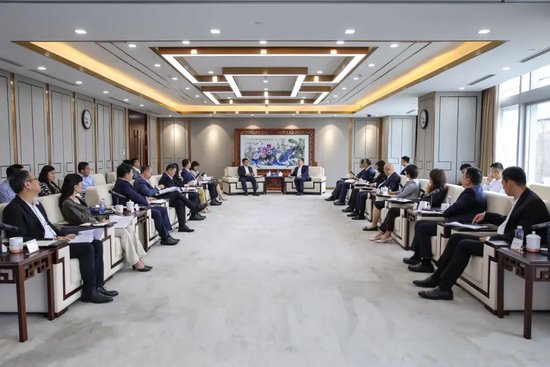 光大集团与进出口银行举行工作会谈